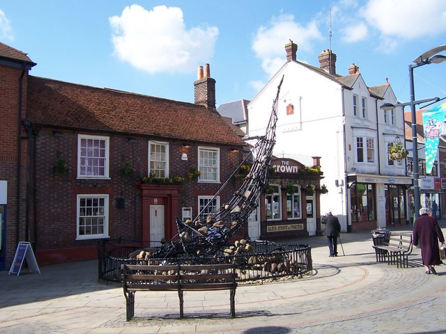 Hutchinson Fareham Stature